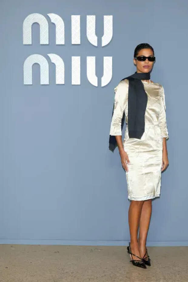 Тина Кунаки/Фото: Jacopo M. Raule/Getty Images for Miu Miu