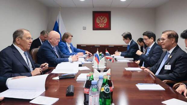 Лавров обсудил с главой МИД Таиланда наращивание торгово-экономических связей