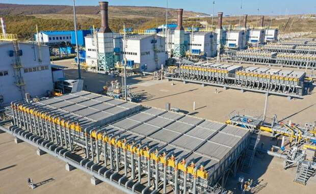 Пока Трамп бомбит Иран, Зеленский подбирается к «Турецкому потоку»