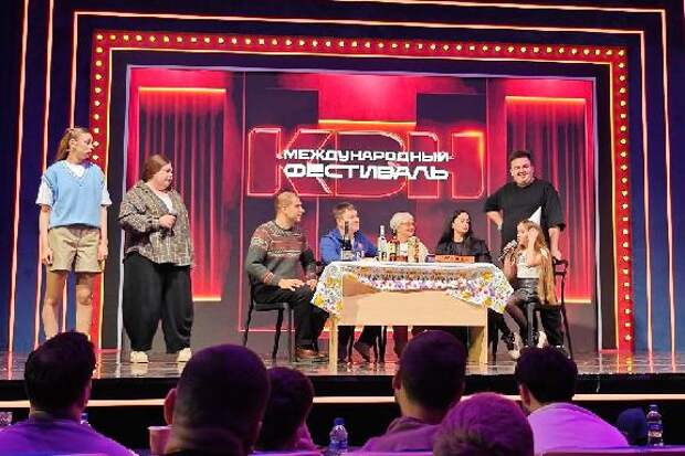 Тамбовские ребята открыли показ лидерских команд на Сочинском фестивале КВН