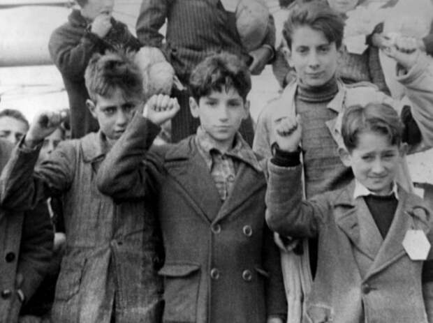 Дети республиканской Испании перед эвакуацией из Мадрида | Фото: gazeta.eot.su