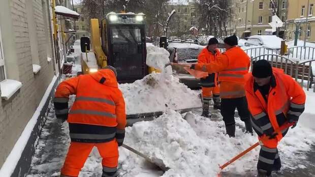 В ближайшие дни в Москве может выпасть еще 12 см снега