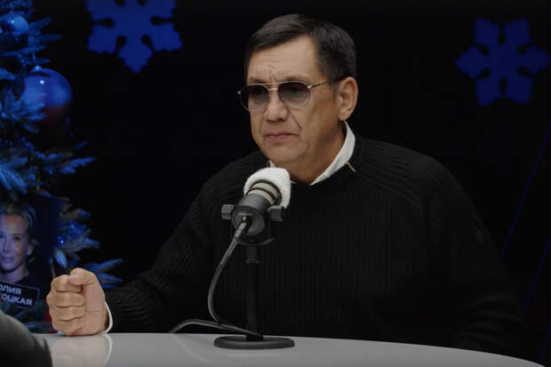 Режиссер Кончаловский заявил, что россияне не устали от военного кино