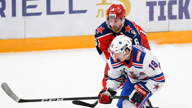 СКА забросил четыре шайбы в ворота ЦСКА в Москве в матче КХЛ