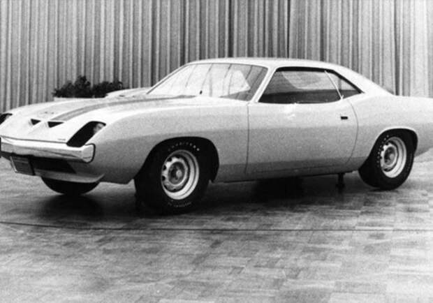 Вот, как дизайнеры издевались над Plymouth Barracuda.