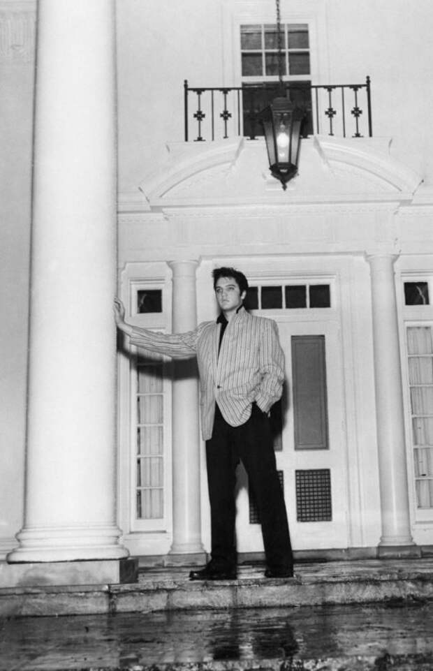 The special edition: Elvis Presley