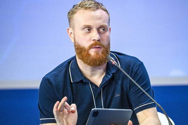 Выступавший в США комик назвал разницу между российскими и зарубежными зрителями