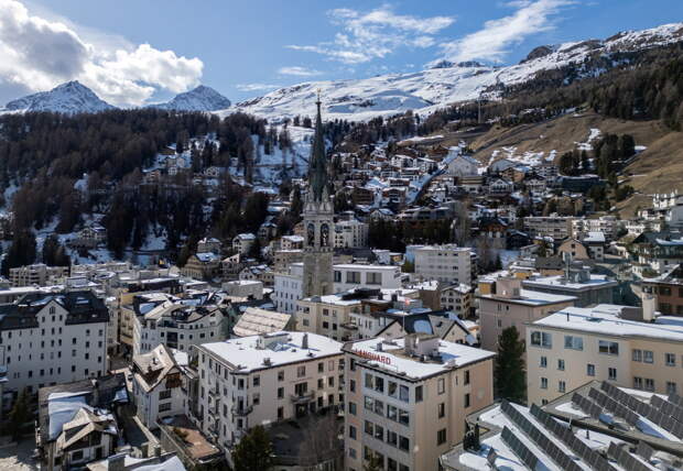 Россияне отдали за ночь 14 февраля в Швейцарии сотни тысяч рублей