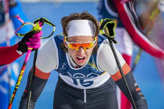 Провал российских лыжников, демарш украинца, Гуменник вступил в борьбу за медаль. Как прошел четвертый день Олимпиады