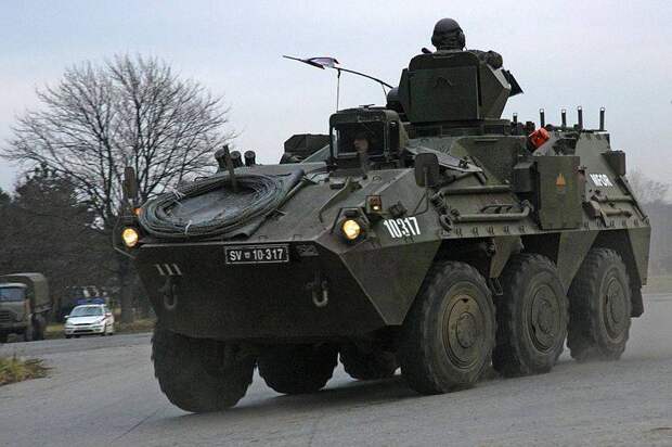 Вслед за БМП М80А и танками М-55S ВСУ получили БТР Valuk из Словении