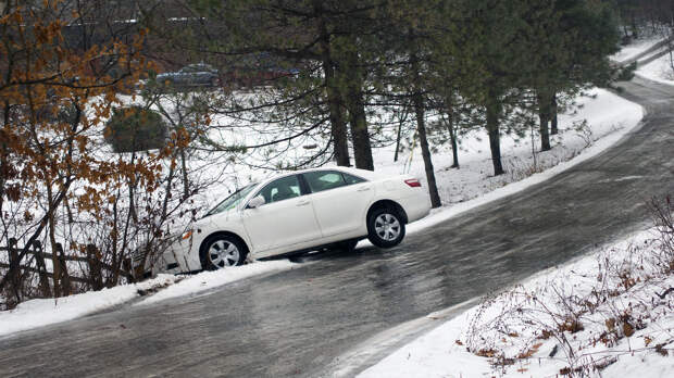 Лучше притормозить: опасные участки для автомобиля на зимних дорогах