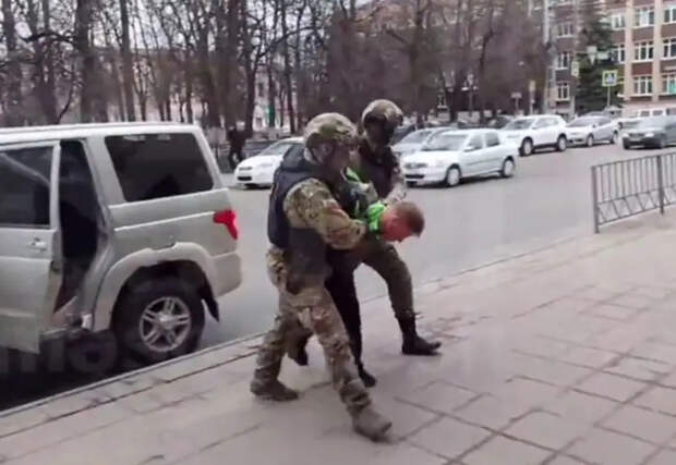 В Орловской области ФСБ задержала местного жителя, передававшего СБУ сведения о российских военных