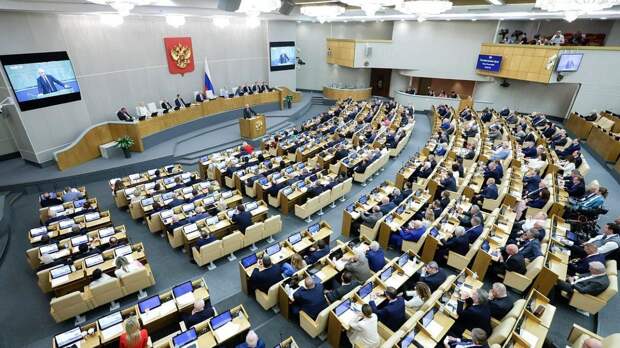 Госдума усилила контроль за доходами и условиями пребывания мигрантов в России