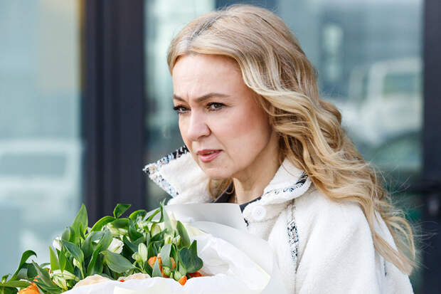 Яна Рудковская довела до слез эмоциональным обращением к больной раком Лерчек: "Дети каждый день спрашивают, с кем они останутся"