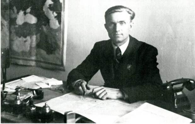 alt