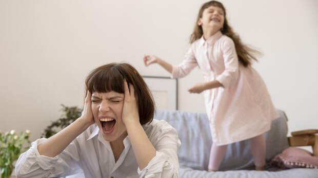 Психолог объяснила, как перестать кричать и срываться на детей