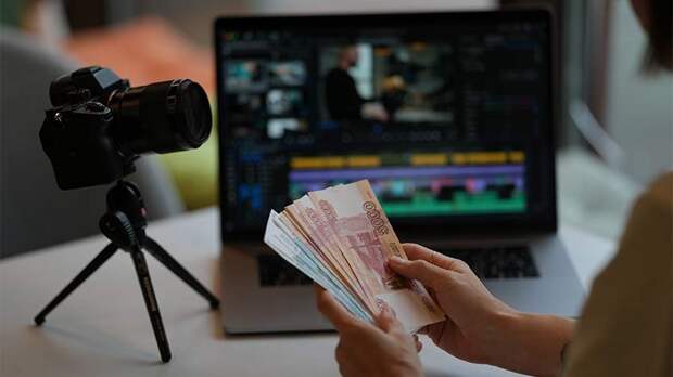 Блогерам хотят запретить незаконно зарабатывать на образовательных курсах
