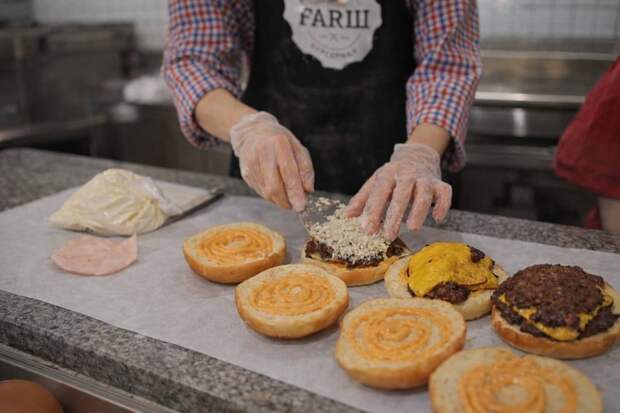 FARШ в «Космопорте»: московская сеть открылась в Самаре