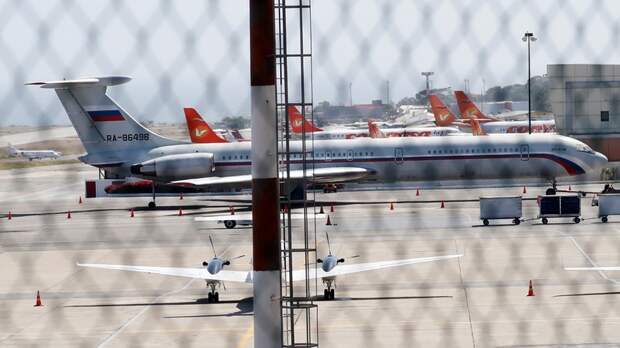 ZDF: самопровозглашённого президента Венесуэлы встревожили российские самолёты в Каракасе 