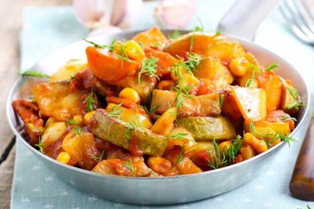 Овощное рагу с кукурузой без картошки