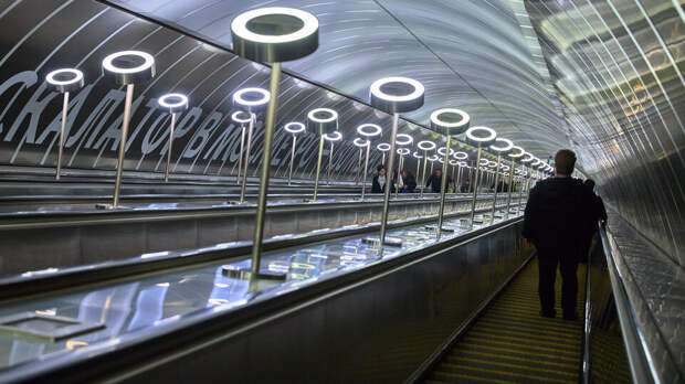 Мужчину арестовали за интимное фото пассажирки в столичном метро