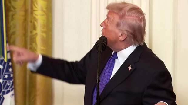 Трамп воспользовался награждением военных, чтобы похвастаться дорогими шторами
