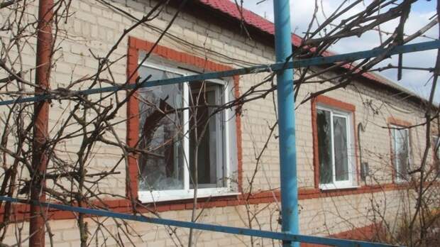 Украинские силовики обстреляли поселок на юге ДНР