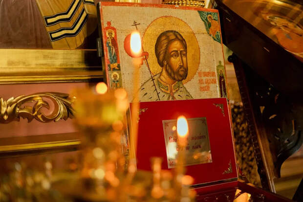 Верующие обсуждают, как правильно обращаться с ветхими иконами