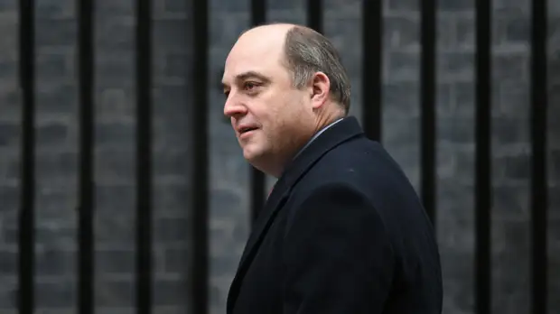 Глава Минобороны Британии Уоллес пообещал поставить Украине противотанковое вооружение