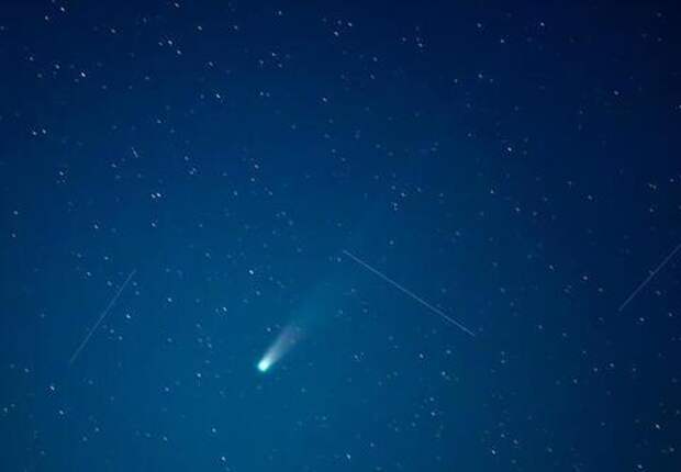 Фрагмент огромной кометы, которая распалась много лет назад, пролетит слишком близко к Солнцу