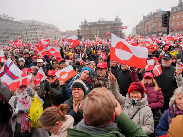 Названы восемь стран НАТО, которые поддержали Гренландию после угроз Трампа
