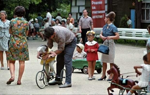 Детская площадка в городском парке. Исаак Тункель, 1970 год: история, фото, это интересно