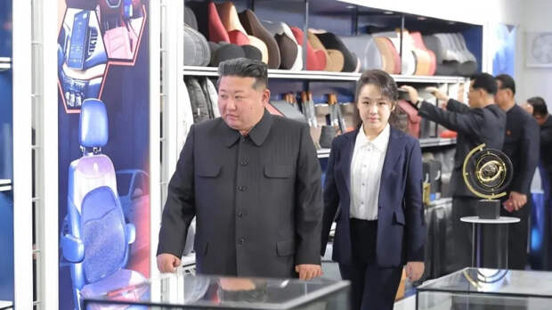 Разведка назвала имя преемницы лидера КНДР Ким Чен Ына