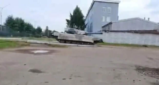 Роботизированный танк «Штурм»: вроде хорош, но не совсем