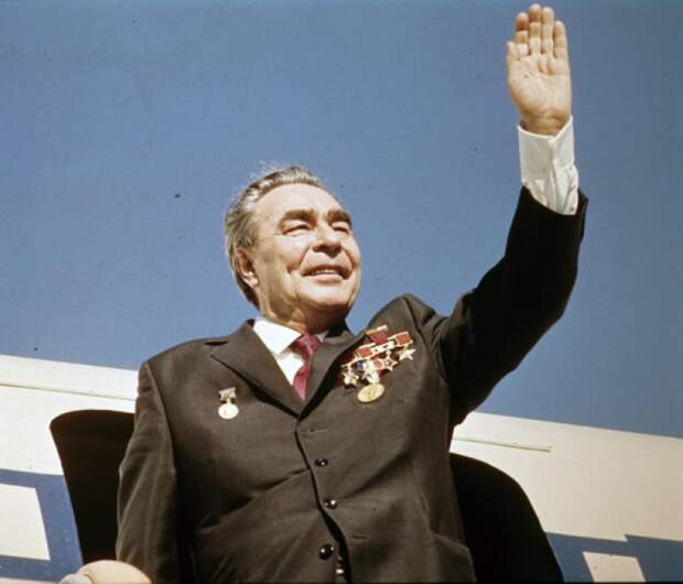А мы ещё над Брежневым смеялись!