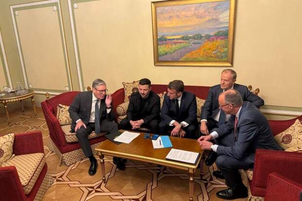 Фото: Press Service of Ministry of Foreign Affair of Ukraine/Handout via REUTERS