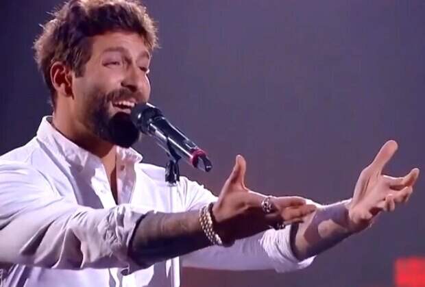 Дан Балан приревновал Тину Кароль к бородатому красавчику из "Голоса країни": "Ты горишь?"