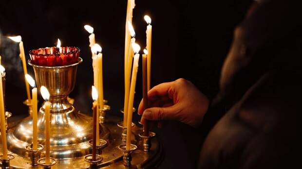 Когда Прощеное воскресенье в 2026 году и перед кем в этот день нужно извиниться?