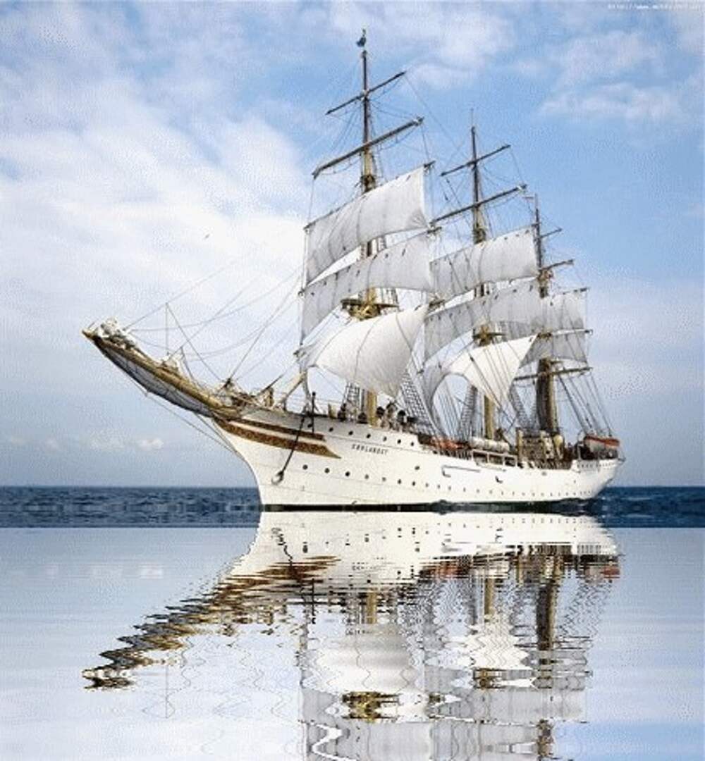 С днем рождения мужчине с кораблем. Корабль в море. Парусный Фрегат. Корабль с парусами. Красивый корабль с парусами.