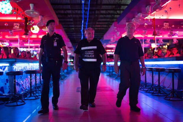 Россиянин схватил женщину за грудь и попытался ее пнуть во время отдыха в Таиланде