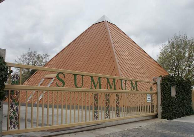 Пирамида Суммума
