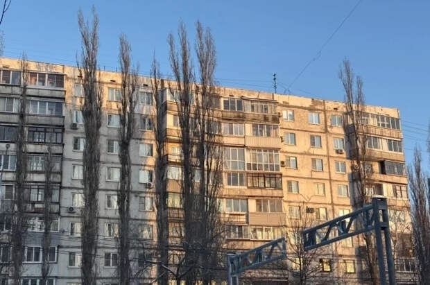 Спасатель объяснил, как правильно поймать падающего из окна ребёнка