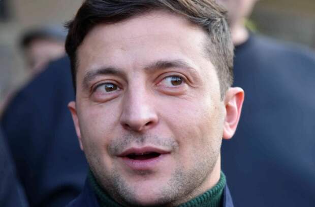 Зеленский. Всё предавший, клоун...