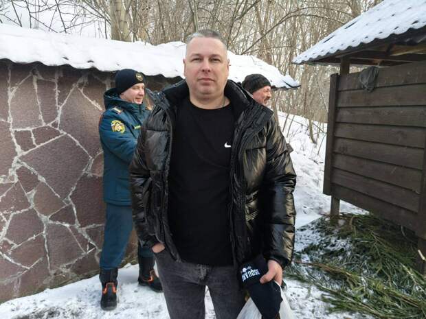 Ветеран СВО Артур Терешин окунулся в крещенскую купель в Заинске