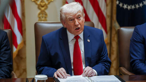 Трамп согласился приостановить удары по Ирану на две недели