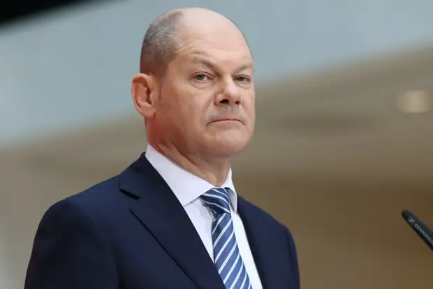 О недовольстве Шольцем сообщила почти половина опрошенных немцев