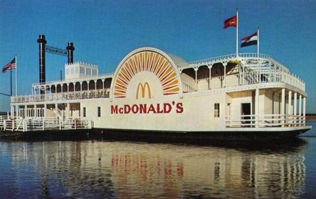 12 фото самых необычных зданий McDonald’s всего мира