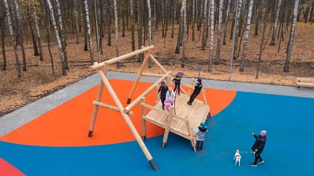 В Реутове завершили модернизацию детской игровой площадки