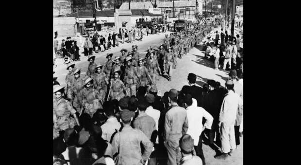 Британские индийские солдаты в Японии