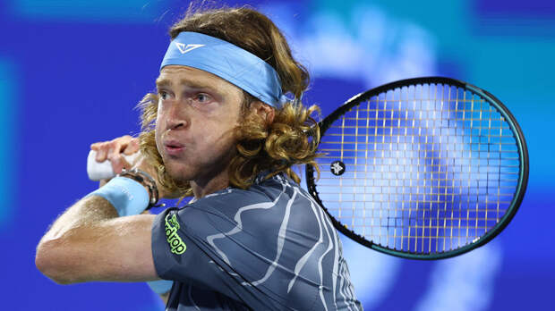 Рублёв не может вылететь из Дубая из-за ситуации на Ближнем Востоке